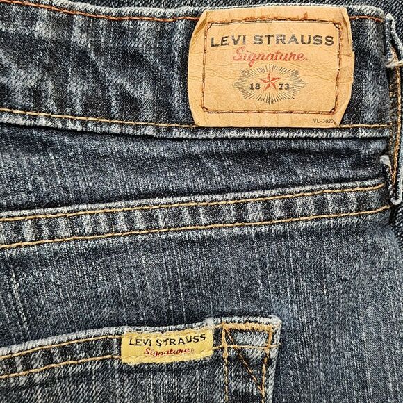 Levi Strauss Signature Womens Low Rise Bootcut Jeans Blue WPL423 Size 12 Long - Picture 5 of 11